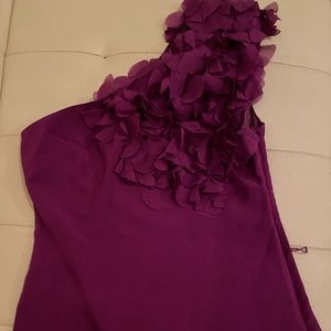 Petal Silk One Sholder. XS